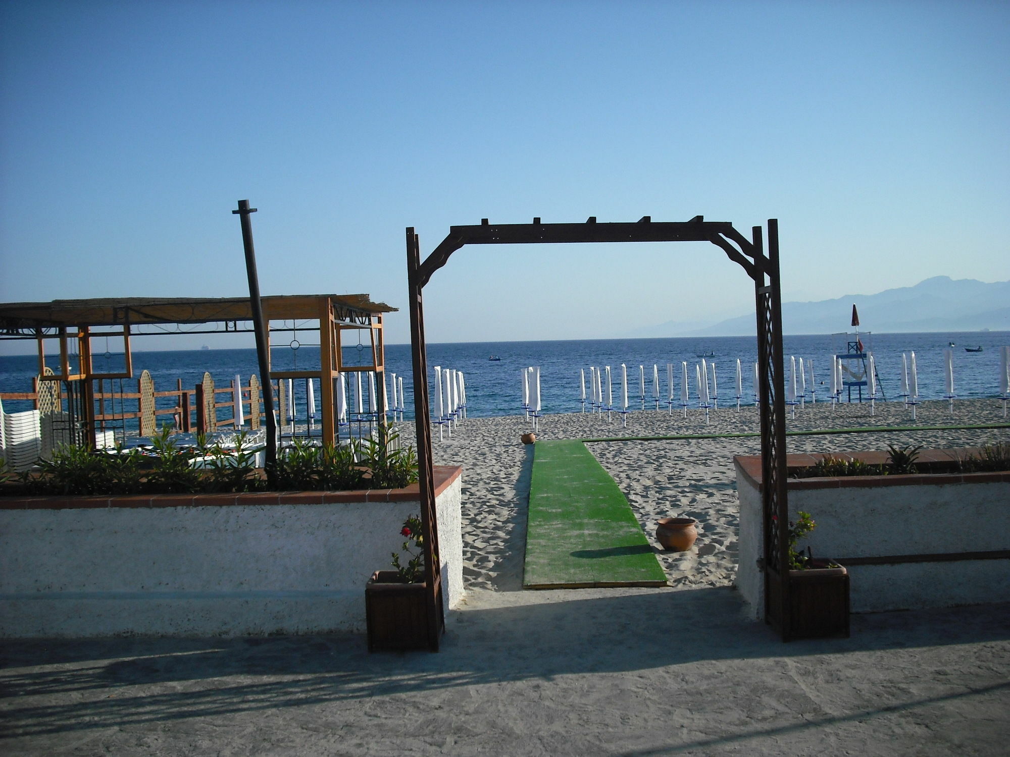 Regent Beach Hotel & Apartments Reggio di Calabria Buitenkant foto